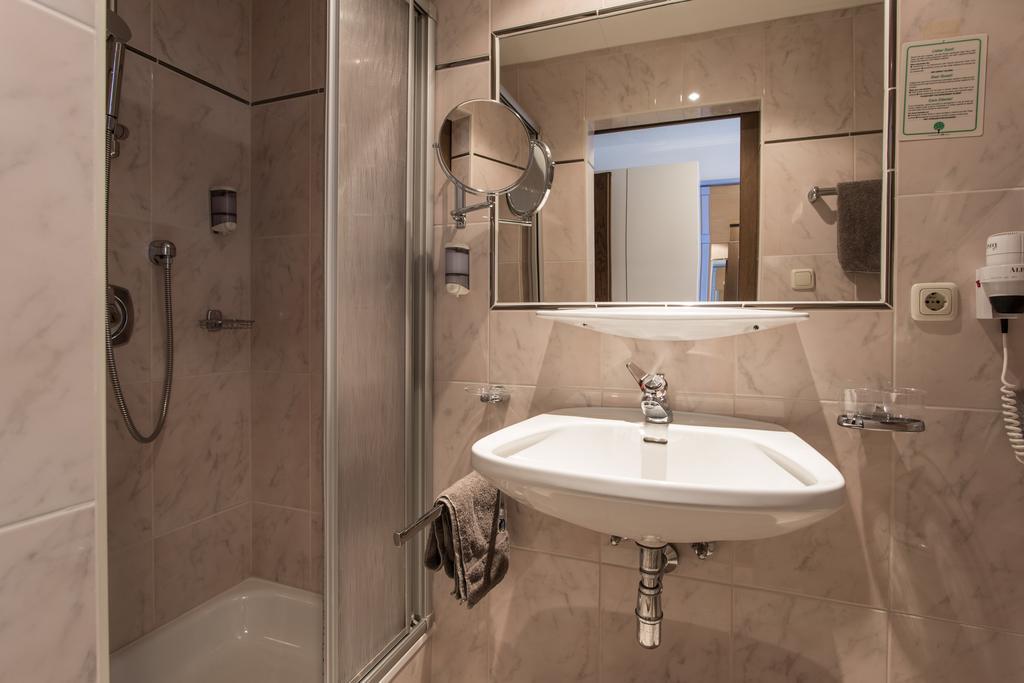 Hotel Zentrum 4*